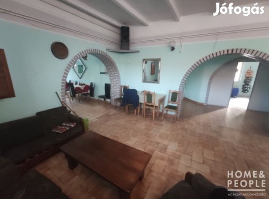 Eladó üzemelő üzlethelység! - Nagyér