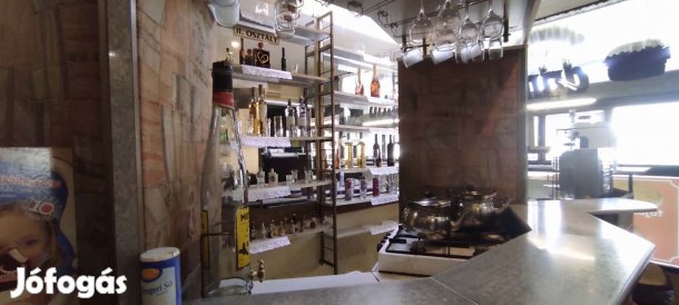 Eladó üzlet a Park üzletházban!!!