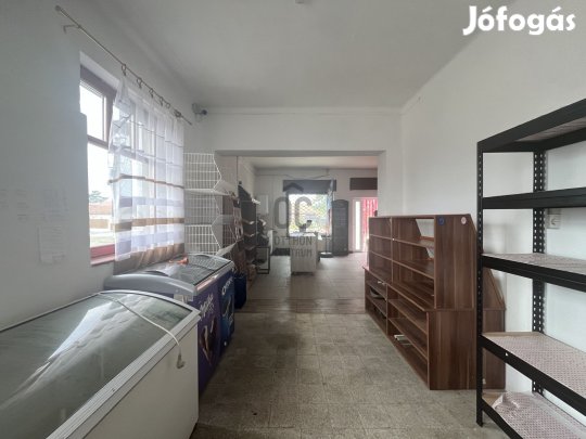 Eladó üzlethelyiség Berekböszörményben  sokoldalú lehetőségekkel!