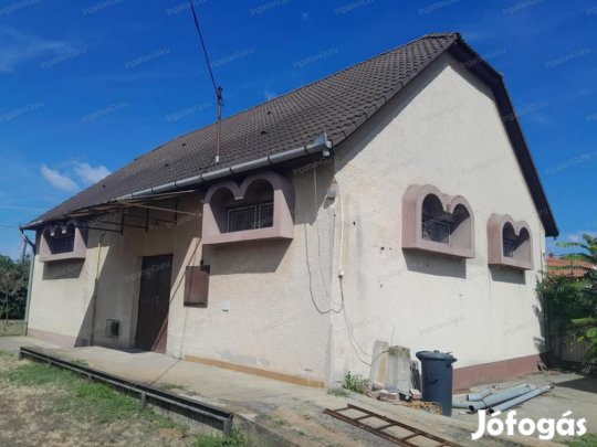 Eladó üzlethelyiség Kecskemét, Hetényegyháza