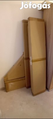 Eladó vadonatúj, dobozolt Makaó sarokszekrény