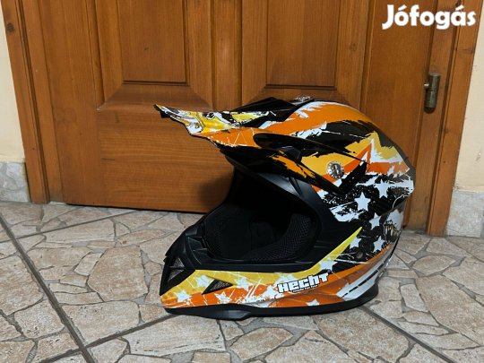 Eladó vagy cserélhető bukósisak