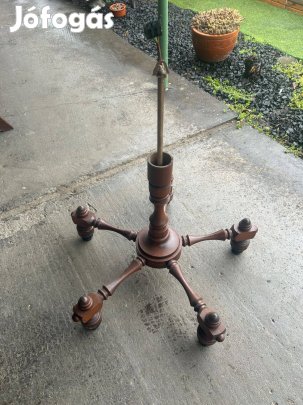 Eladó vagy cserélhető csillár