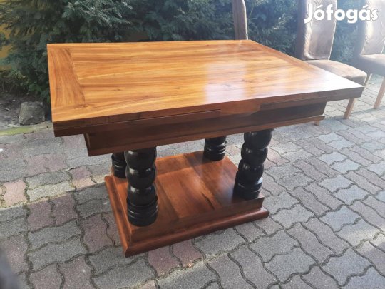 Eladó vagy cserélhető étkezőasztal