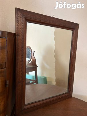 Eladó vagy cserélhető fali tükör