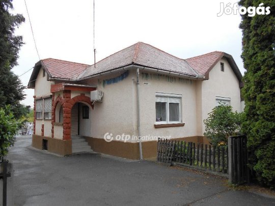 Eladó vállalkozásra is alkalmas ház, Szuhakálló