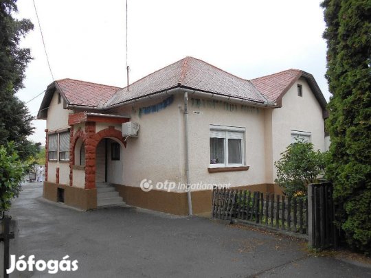 Eladó vállalkozásra is alkalmas ház, Szuhakálló