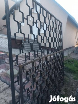 Eladó vas rácsok