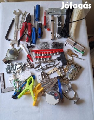 Eladó vegyes cuccok