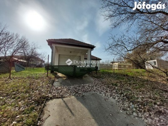 Eladó vendéglátás, Baja