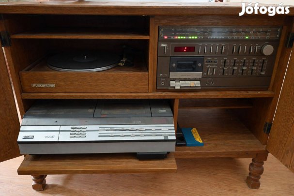 Eladó vintage beépített hifivideó szekrény
