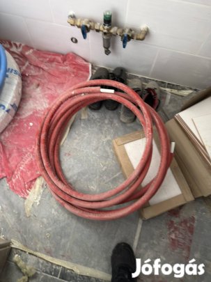 Eladó vízcső