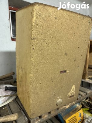 Eladó vízmelegítő