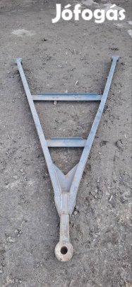 Eladó vonóháromszög 