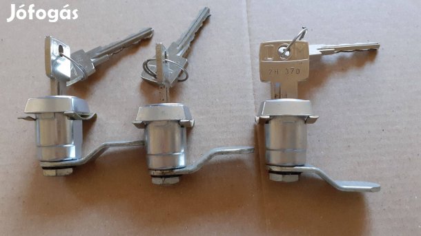 Eladó zárak 4 db