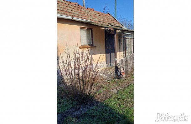 Eladó zártkert Szolnokon