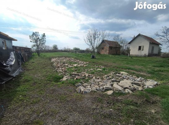 Eladó zártkert Törökszentmiklóson az Alvégen!
