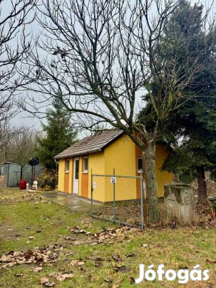 Eladó zártkert / üdülő Sándorfalván a Nádastótól 500 méterre