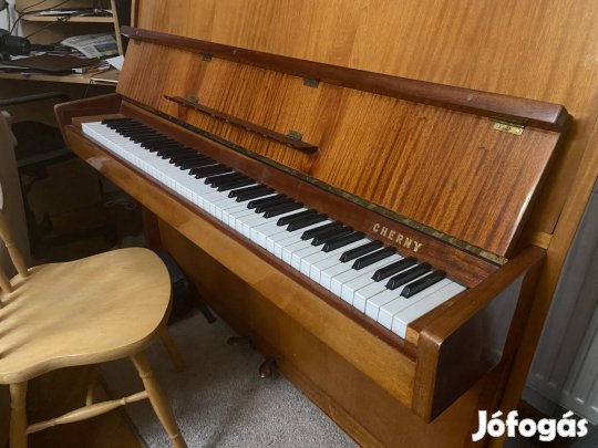 Eladó zongora