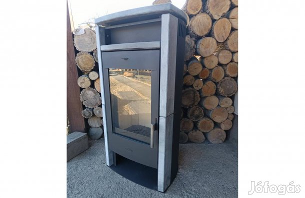 Eladó zsírköves kandalló kályha