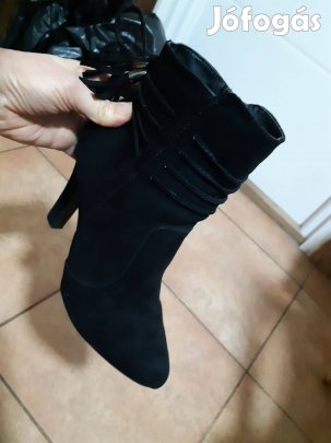 Eladók új állapotúak