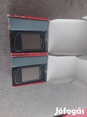 Eladóvá vált a képen látható  2 DB új Vodafonos érintős telefon. 