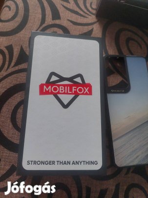 Eladóvá vált a képen látható új Mobil Tokok .