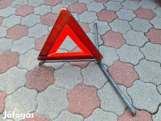 Elakadás jelző háromszög Mercedes-Benz régebbi típus vagy máshoz