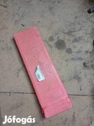 Elakadásjelző háromszög.