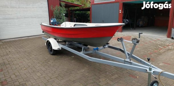 Elan csónak yamaha 15hp motorral