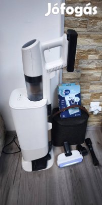 Electrolux Hygienic UV800 vezeték nélküli álló porszívó.