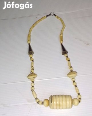 Elefántcsont nyaklánc