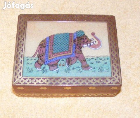 Elefántos fa doboz