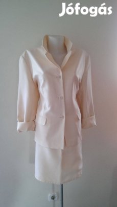 Elegáns Cuki Barack Színű Kis Kosztüm (Méret: 4446 - XL) Kód: KO 255