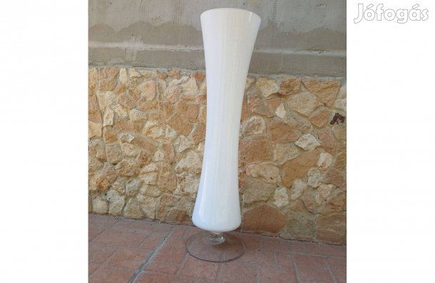 Elegáns, hófehér, üveg padlóváza eladó!