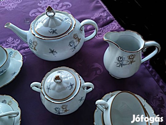 Elegáns, komplett porcelán ét- és teakészlet 6 személyes.