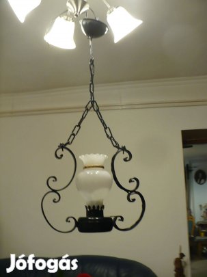 Elegáns, kovácsoltvas mennyezeti lámpa