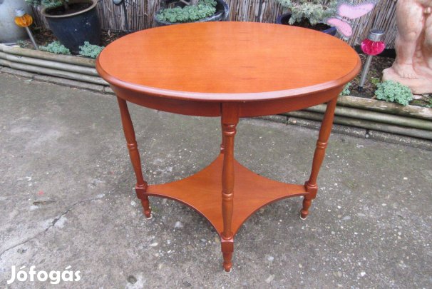 Elegáns asztal-kisérőasztal 60 cm széles