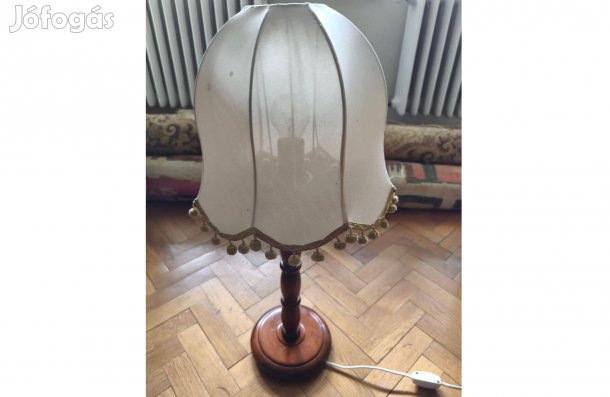 Elegáns asztali álló lámpa