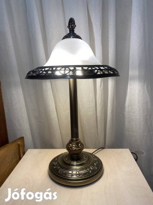 Elegáns asztali lámpa muránói üvegburával