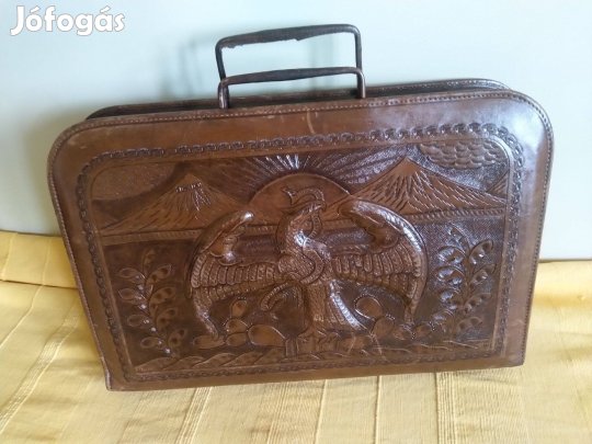 Elegáns bőr irat táska egyedi , laptop, tablet is elfér benne