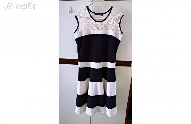 Elegáns,csipke betétes , loknis aljú ruha Phardó