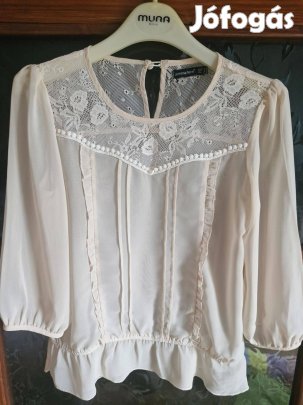 Elegáns csipke betétes női blúz 36 / 38