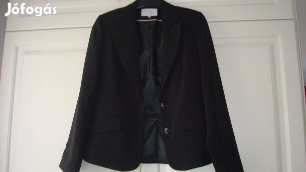 Elegáns fekete blézer, diszkrét csíkozással 40-es méret