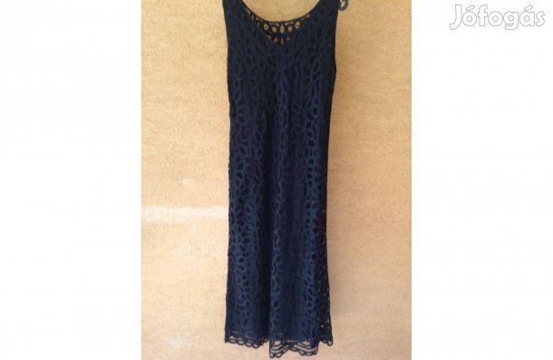 Elegáns fekete csipke ruha olcsóbb lett