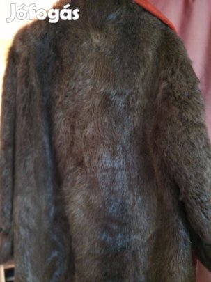 Elegáns fényes szőrmebunda