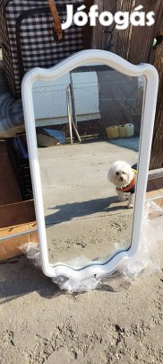 Elegáns ívelt fali tükör