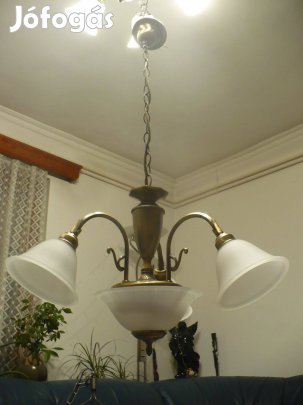 Elegáns kivitelű mennyezeti lámpa