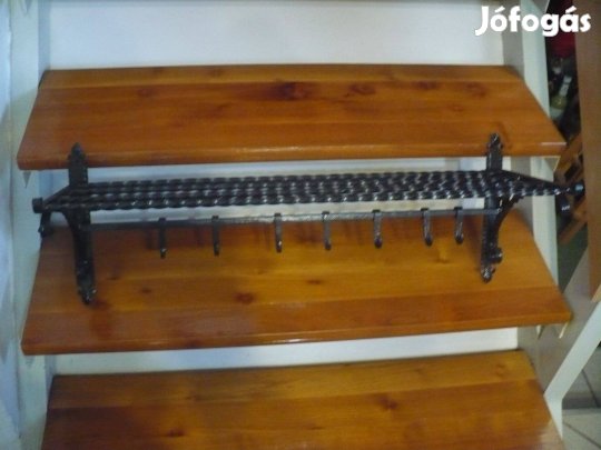 Elegáns kovácsoltvas fali fogas, kalaptartó