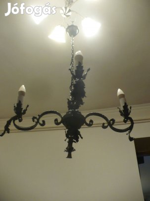 Elegáns kovácsoltvas mennyezeti lámpa